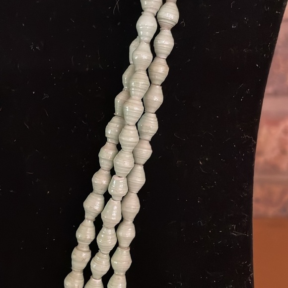 Akola "Dynamic Demi" Light Green Paper Pearl Gold Tone Coptic Cross Neck… - Picture 3 of 4